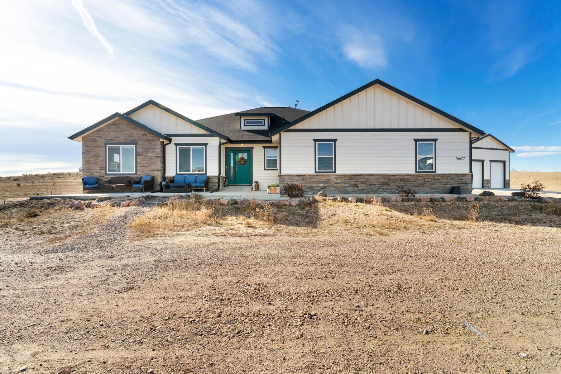 16477 Stoneleigh Road, supplied property photography