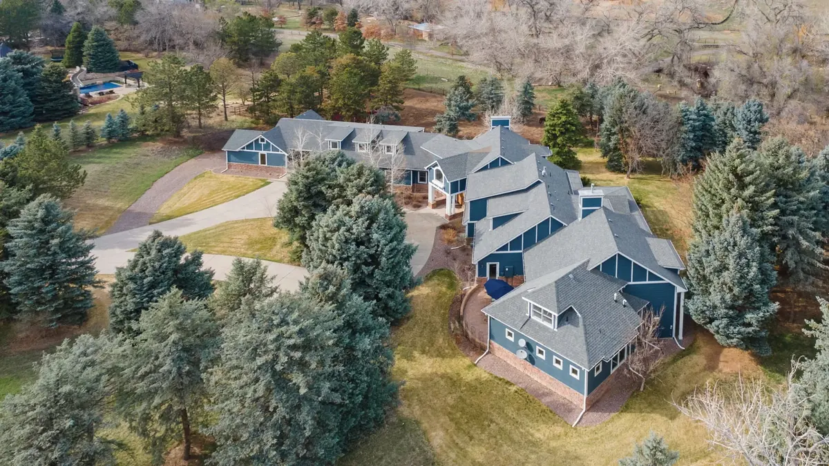 2627 E Willamette Lane, supplied property photography