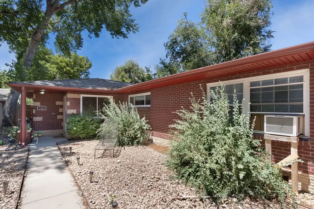 3765 & 3767 Yates Street, supplied property photography