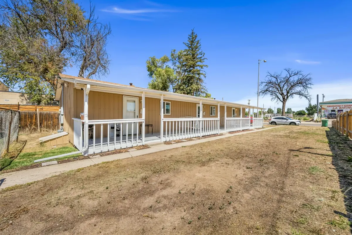 801 Denver Avenue, supplied property photography