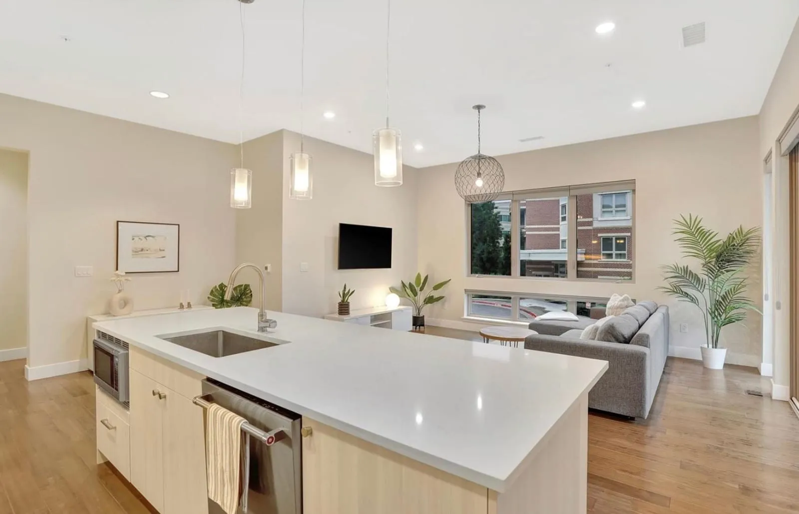 4885 S Monaco Street #208