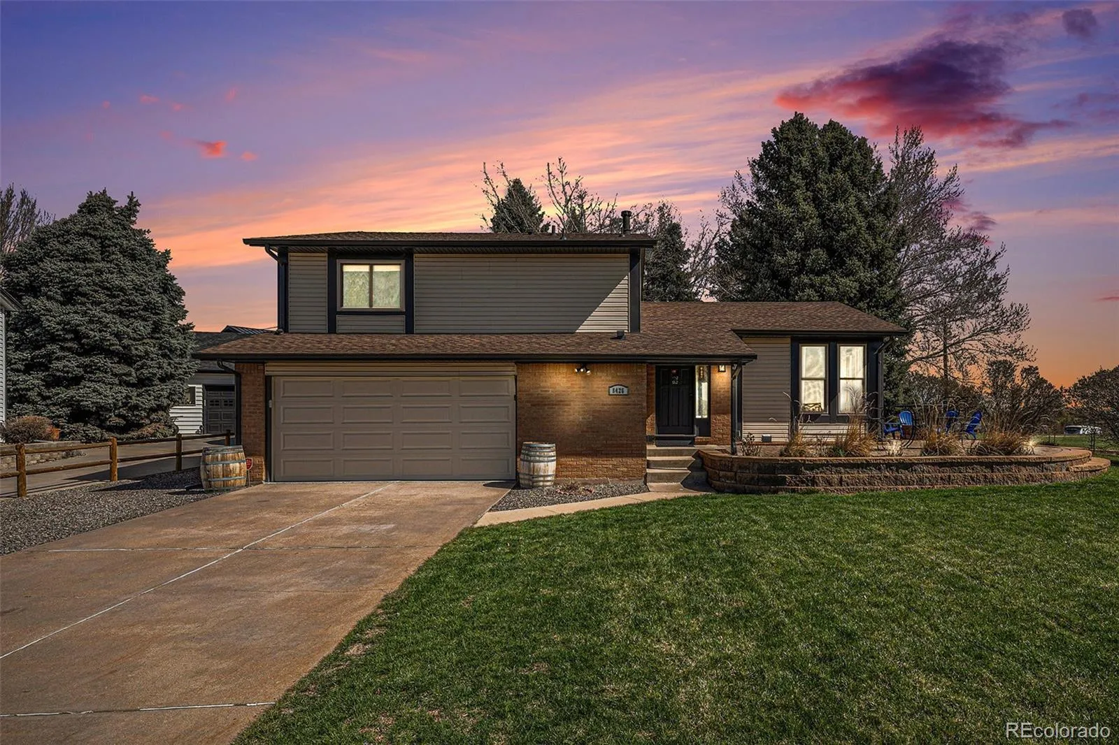 8426 S Otis Court, photo 1 of 28