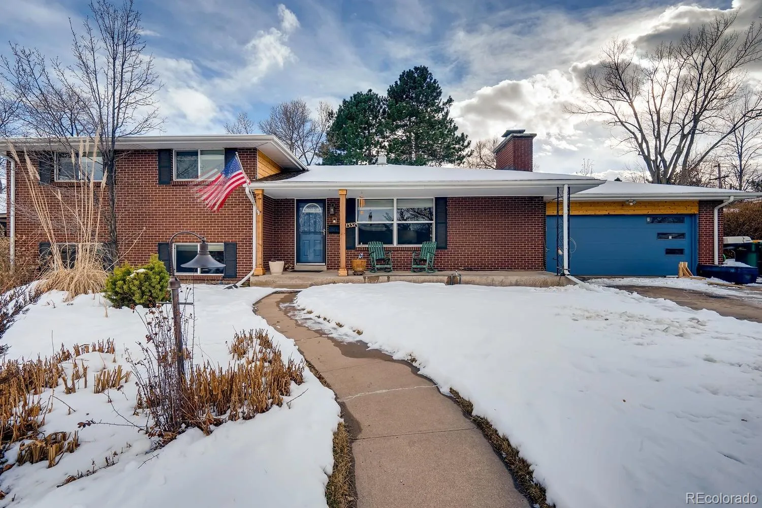 2332 S Leyden Street, photo 1 of 28