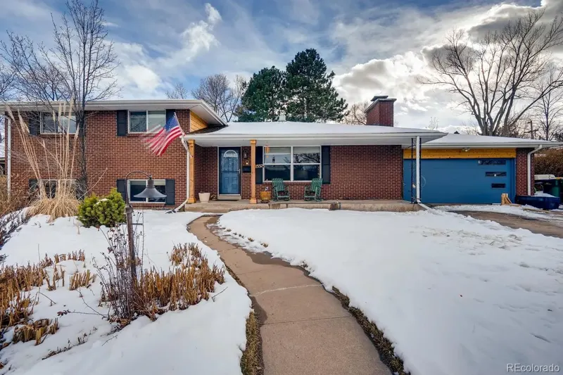 2332 S Leyden Street, Denver