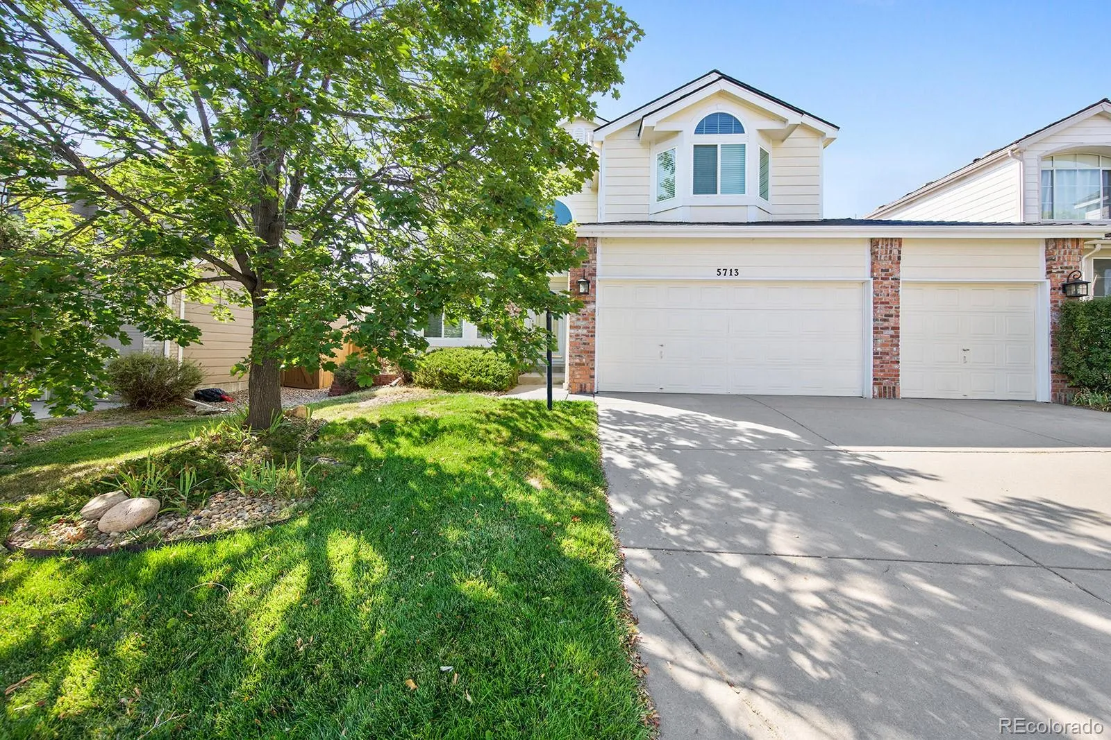 5713 S Hannibal Way, photo 1 of 29