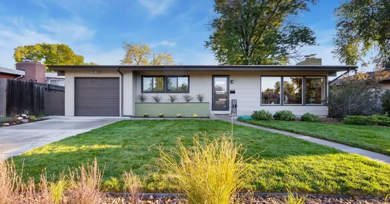 680 S Washington Circle, Englewood