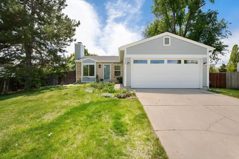 9376 W Wagon Trail Circle, Littleton