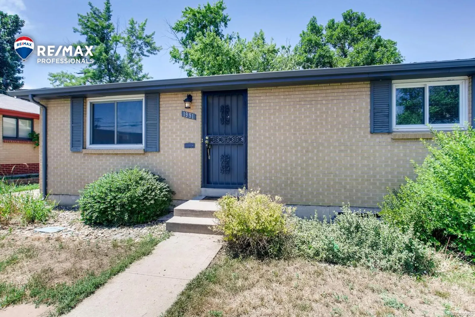 1991 S Dahlia Street, photo 1 of 26