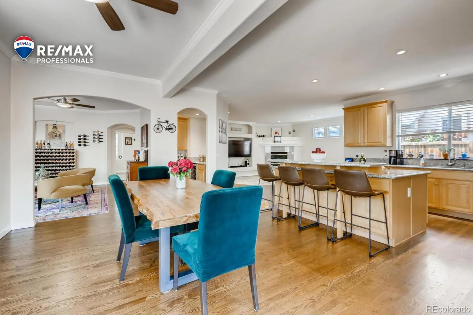 810 Locust Street, photo 1 of 29